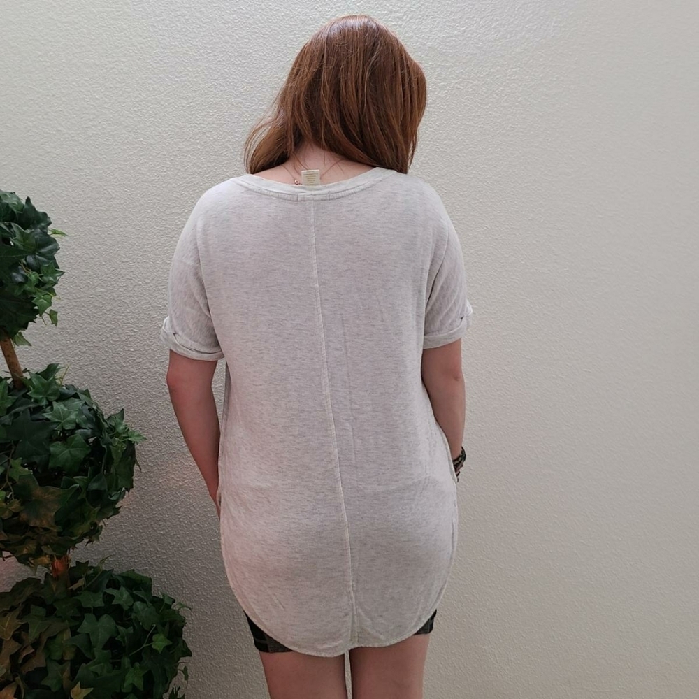 Matty M Comfortable Light Gray Top - Picture 7 of 10